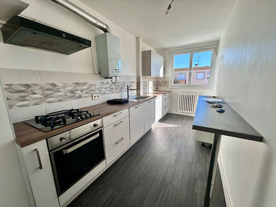 Appartement - 93 m² - 4 pièces