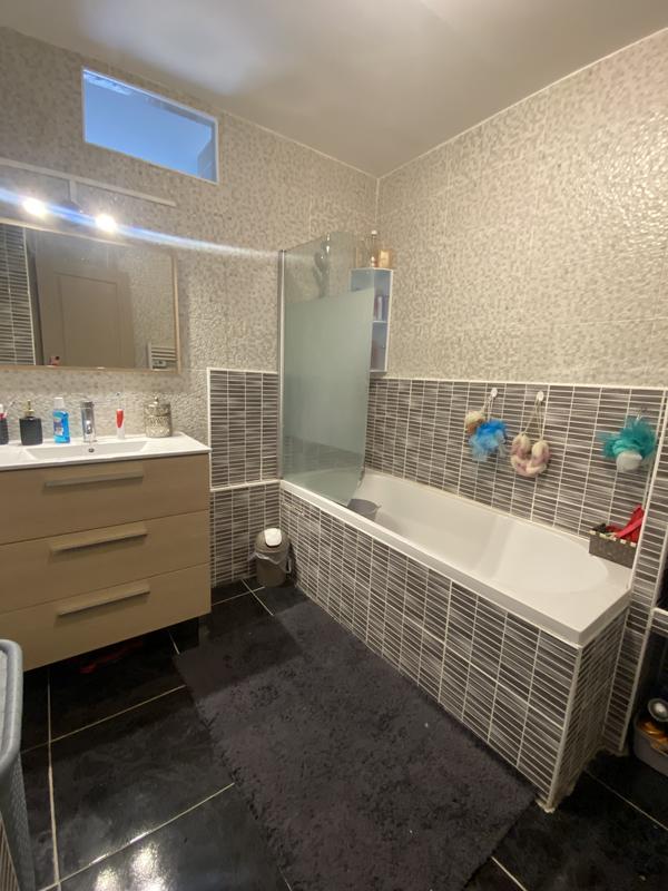 Maison - 146 m² - 7 pièces