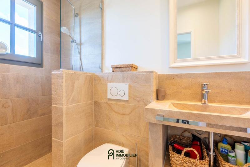 Maison en pierre - 157 m² - 6 pièces