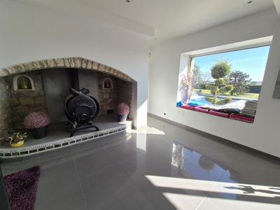 Maison - 245 m² - 7 pièces