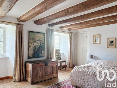 Maison - 270 m² - 11 pièces