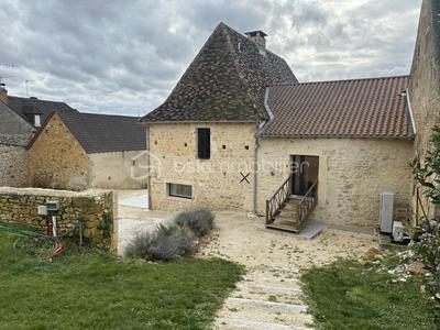 Maison en pierre - 211 m² - 6 pièces