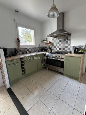 Maison - 96 m² - 4 pièces