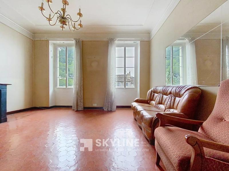 Appartement - 97 m² - 4 pièces