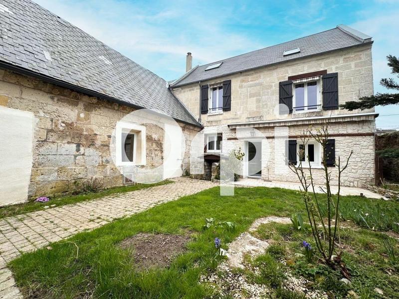 Maison - 300 m² - 9 pièces