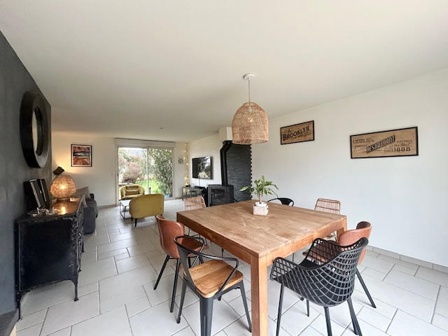 Maison - 140 m² - 7 pièces