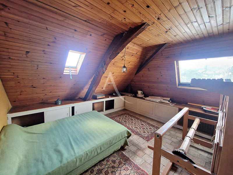 Maison - 307 m² - 10 pièces