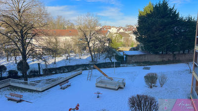 Appartement - 79 m² - 4 pièces