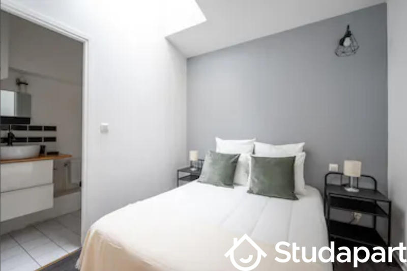 Chambre - 9 m² - 1 pièce