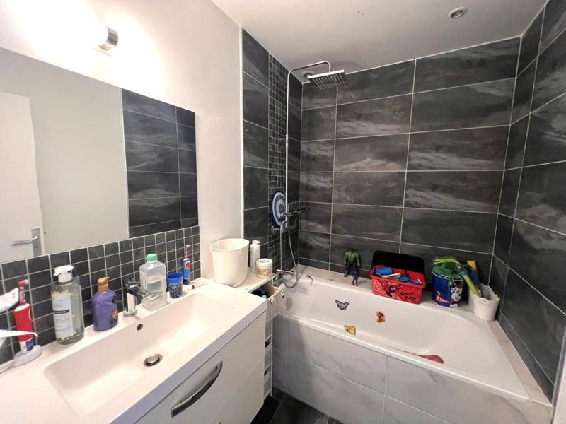 Appartement - 110 m² - 5 pièces