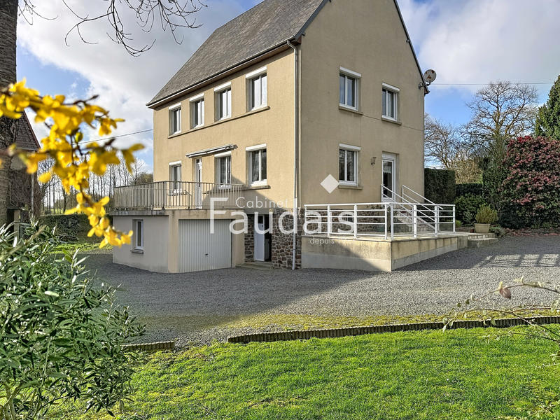 Maison - 140 m² - 7 pièces