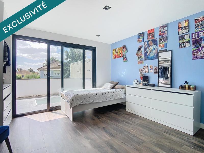 Maison - 246 m² - 6 pièces