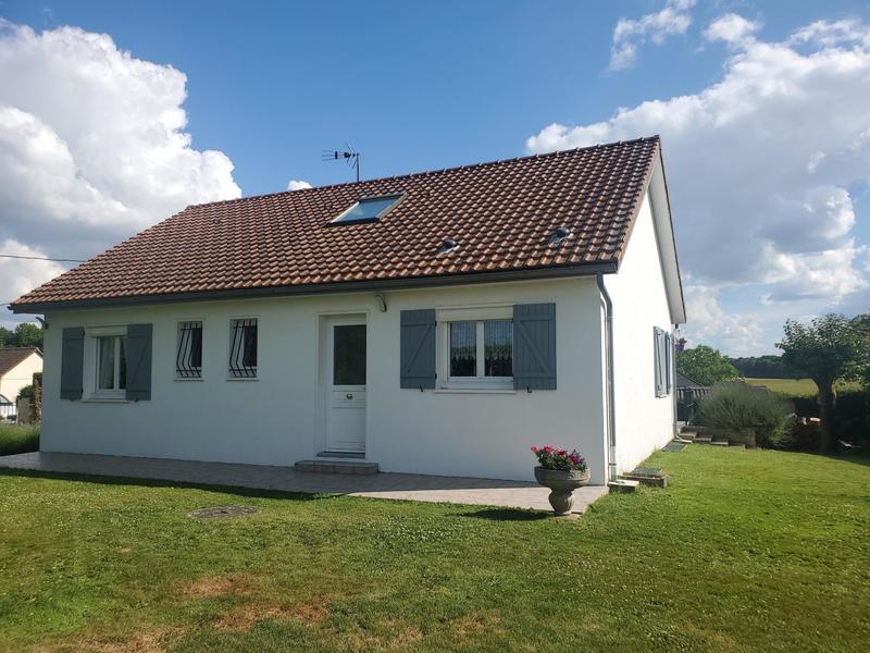 Maison - 92 m² - 6 pièces