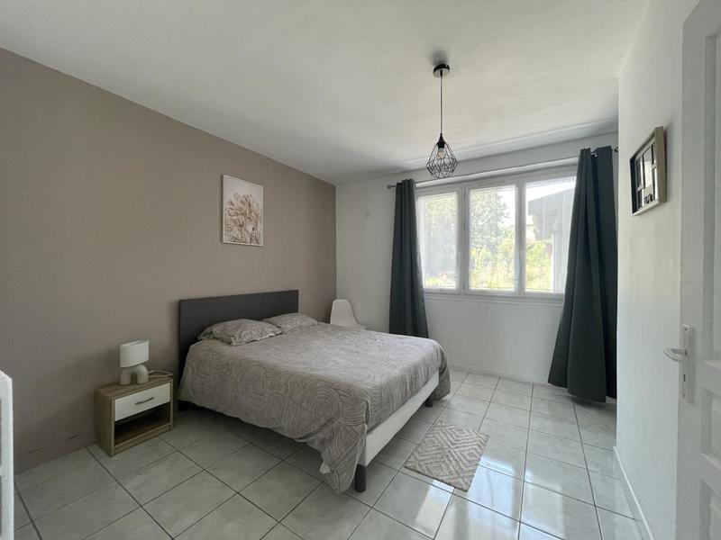 Immeuble - 148 m² - 8 pièces