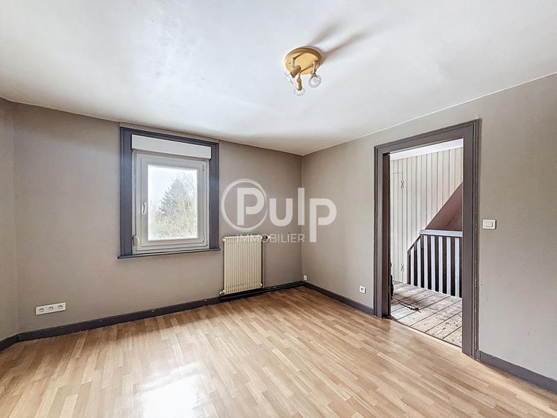 Maison - 241 m² - 12 pièces