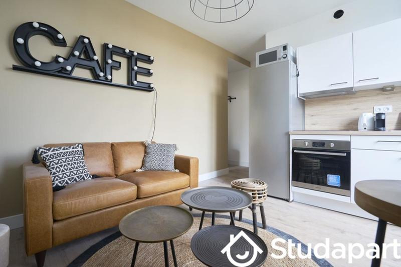 Chambre - 10 m² - 1 pièce