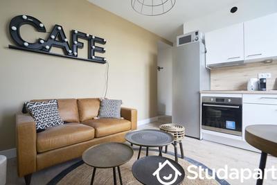 Chambre - 10 m² - 1 pièce