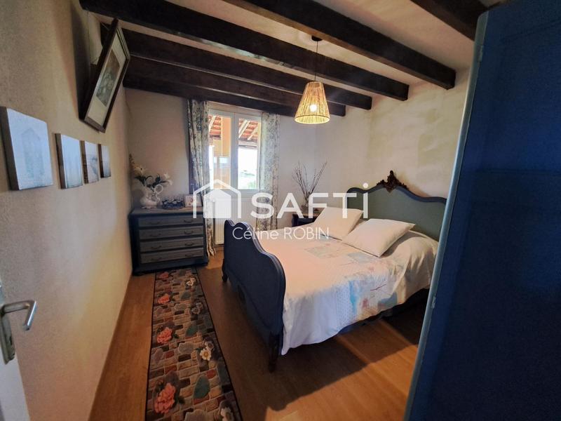 Maison - 250 m² - 10 pièces