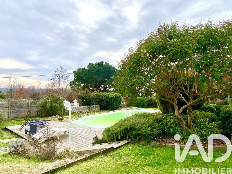 Maison - 271 m² - 6 pièces