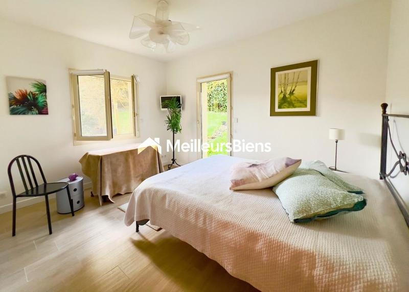 Villa - 216 m² - 7 pièces