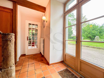 Maison - 280 m² - 9 pièces