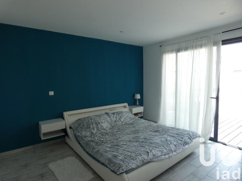 Maison - 198 m² - 8 pièces