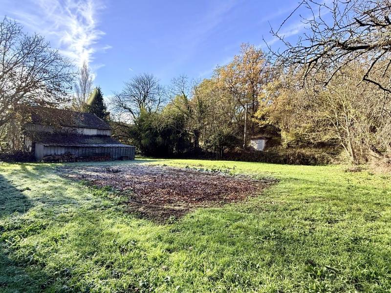 Terrain constructible - 1 114 m²