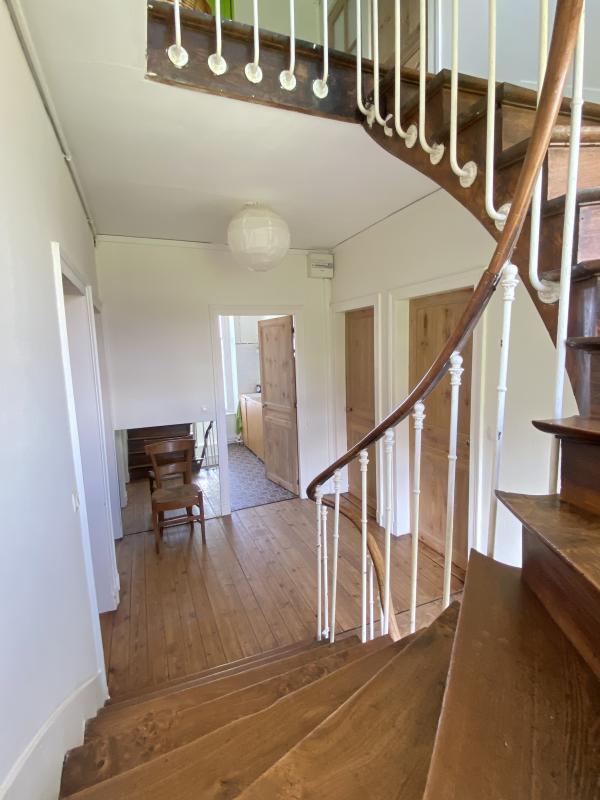 Maison - 209 m² - 8 pièces