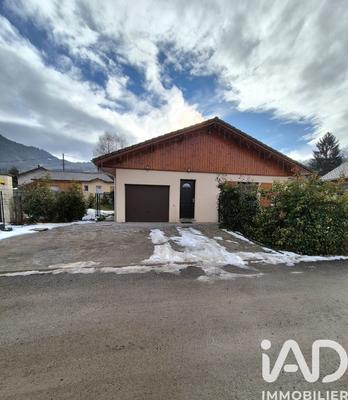 Maison - 103 m² - 4 pièces