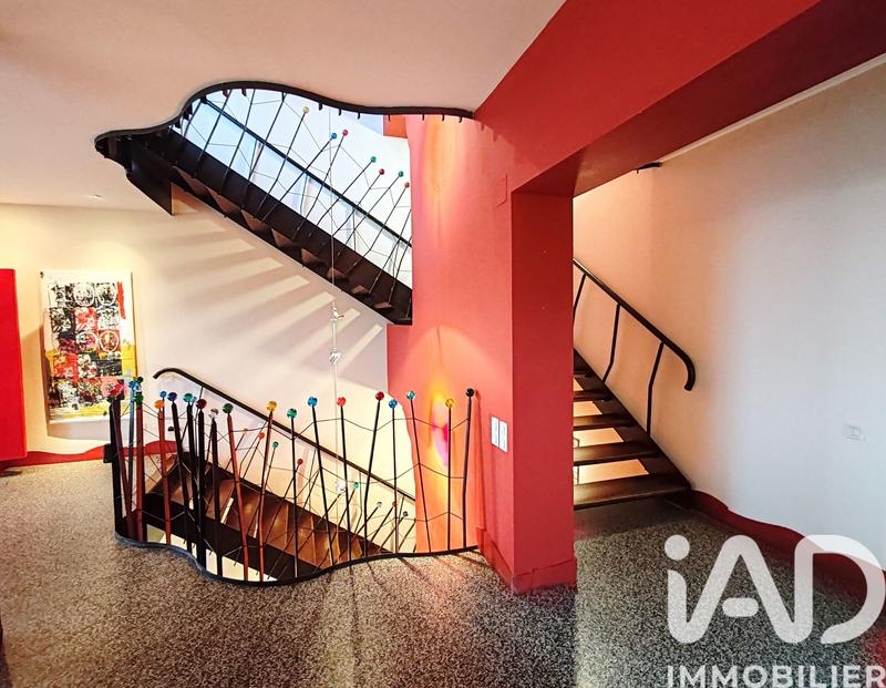 Maison - 243 m² - 7 pièces