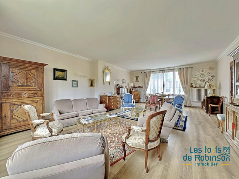 Maison de ville - 240 m² - 10 pièces