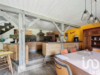 Maison - 226 m² - 6 pièces