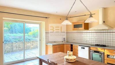 Propriété - 409 m² - 11 pièces