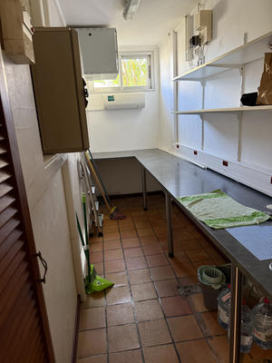 Local commercial - 110 m²