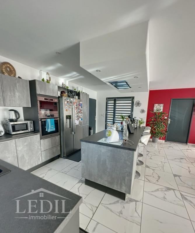 Maison - 134 m² - 4 pièces