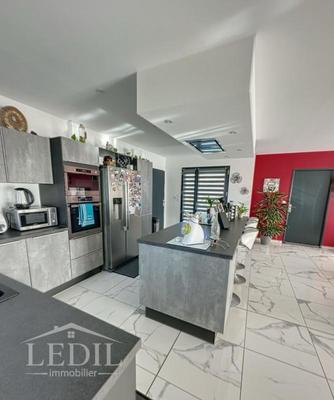 Maison - 134 m² - 4 pièces