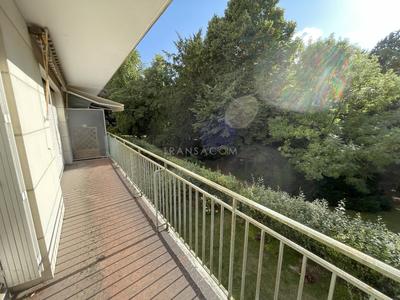 Appartement - 79 m² - 2 pièces