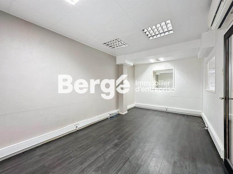 Local commercial - 302 m²