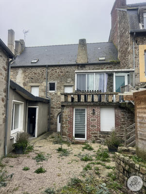 Maison - 176 m² - 7 pièces