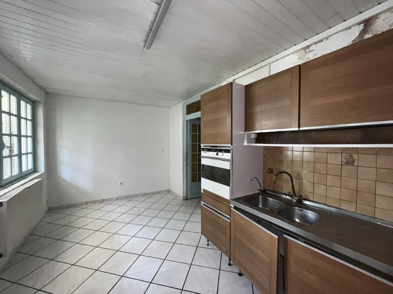 Maison - 121 m² - 6 pièces