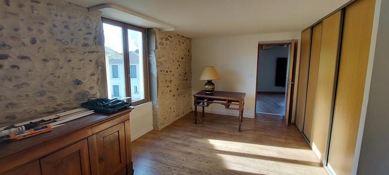 Maison - 220 m² - 6 pièces