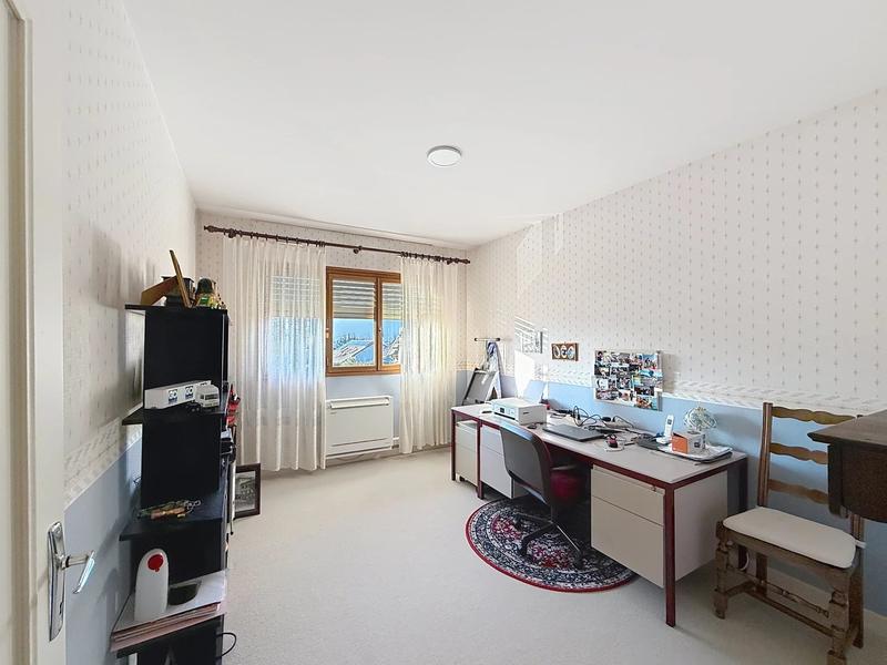 Maison - 220 m² - 5 pièces