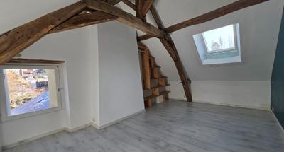 Maison - 97 m² - 5 pièces