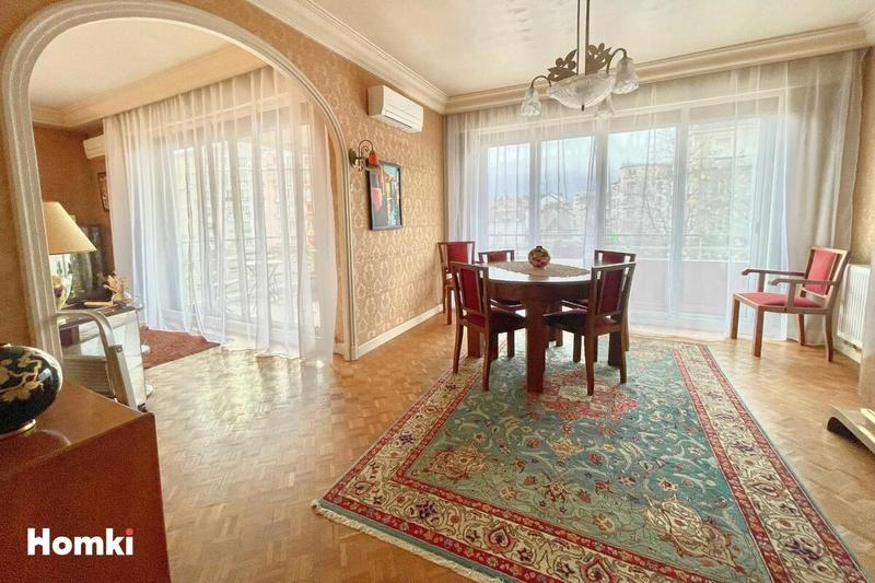 Appartement - 131 m² - 5 pièces