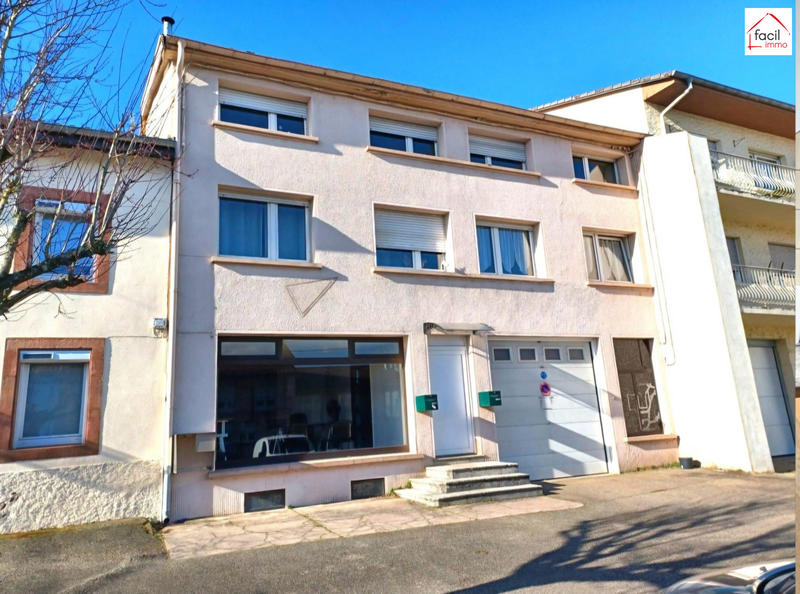 Maison - 320 m² - 10 pièces