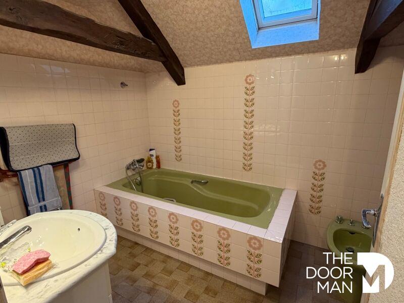 Maison en pierre - 87 m² - 4 pièces