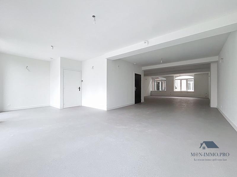 Bureau - 100 m² - 1 pièce