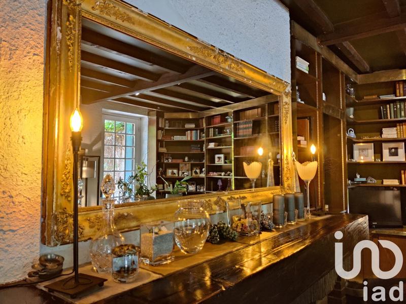 Maison - 186 m² - 8 pièces