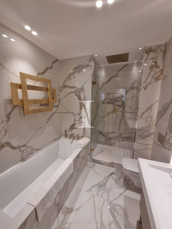 Appartement - 99 m² - 3 pièces