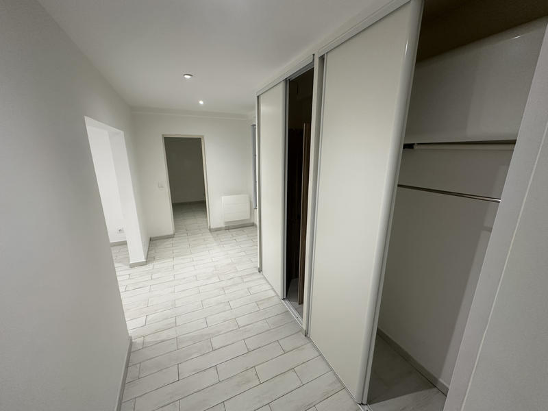 Appartement - 60 m² - 2 pièces